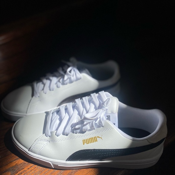 Puma shoes - Picture 2 of 3